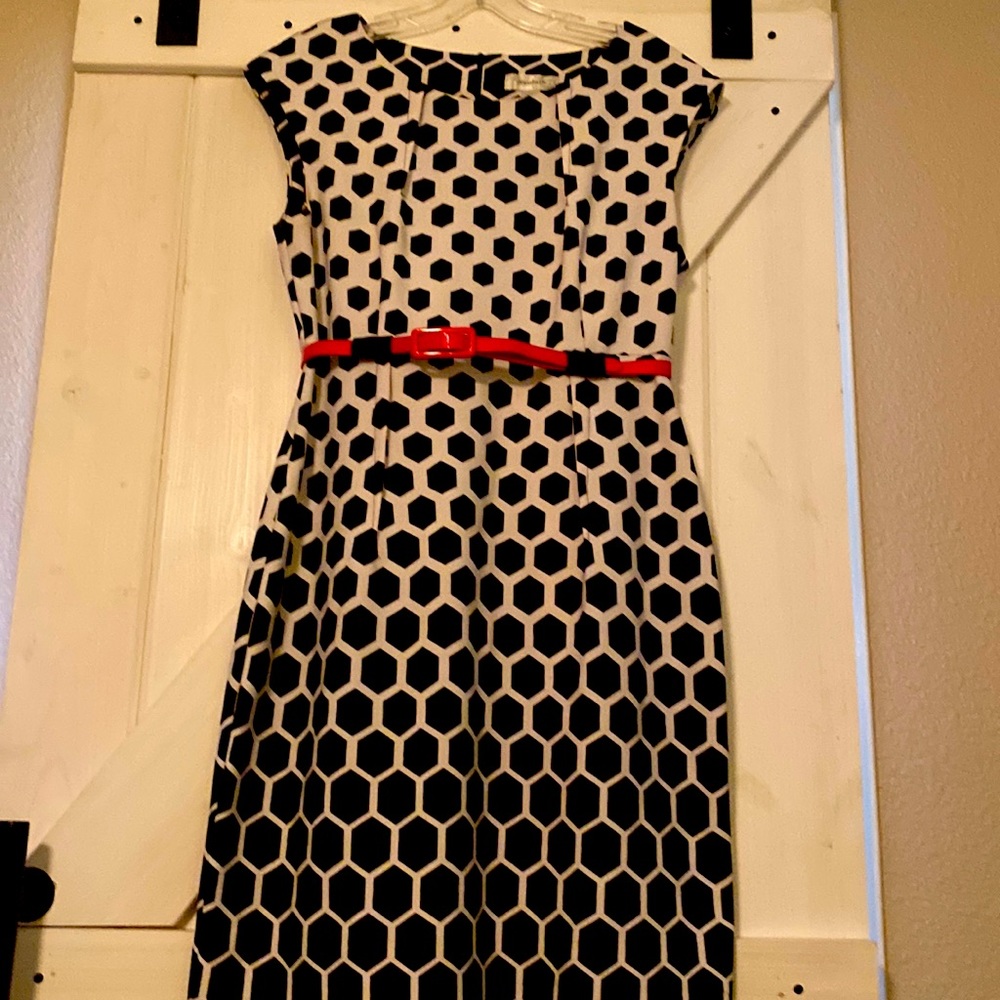 Super Cute Office Dress with little Red Belt! Black Geometric design. New